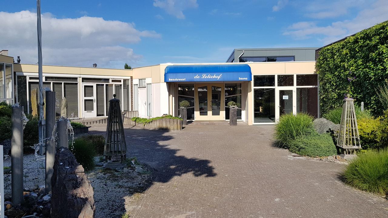Lodgehotel De Lelie Makkum Esterno foto
